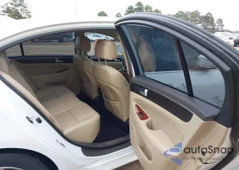 2013 Hyundai Genesis 3.8 z USA, uszkodzony, nr VIN KMHGC4DDXDU222243